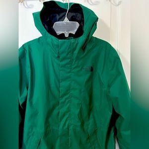 The North Face incredibly versatile coat. Forest Green